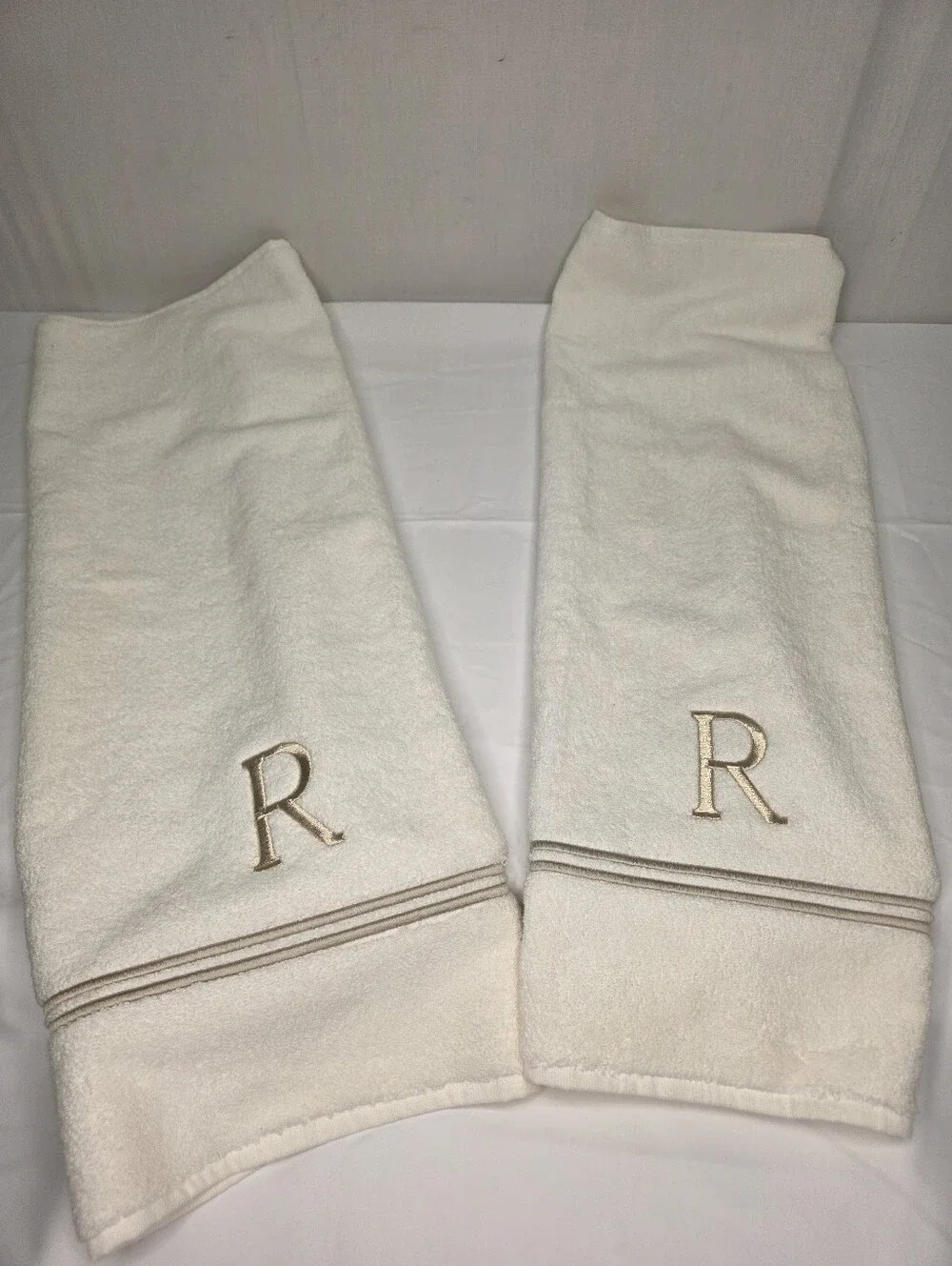 Restoration Hardware NWT Monogram R Hotel Satin Stitch Hand Towels Set of 2 Crea